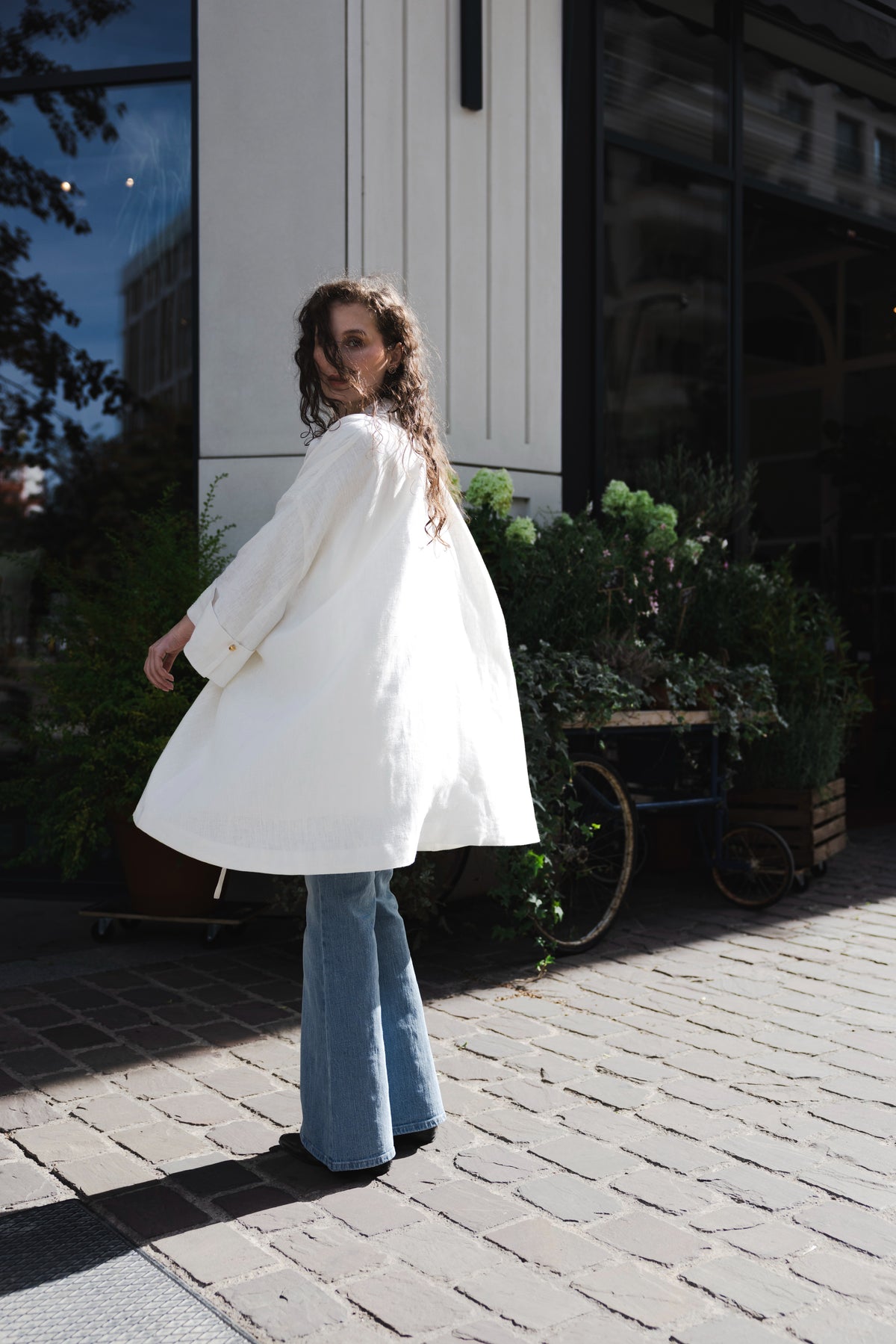 SOUFFLE | Oversized Linen Coat